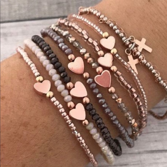 CUTE SIMPLE BRACELET - Picture 1 of 2